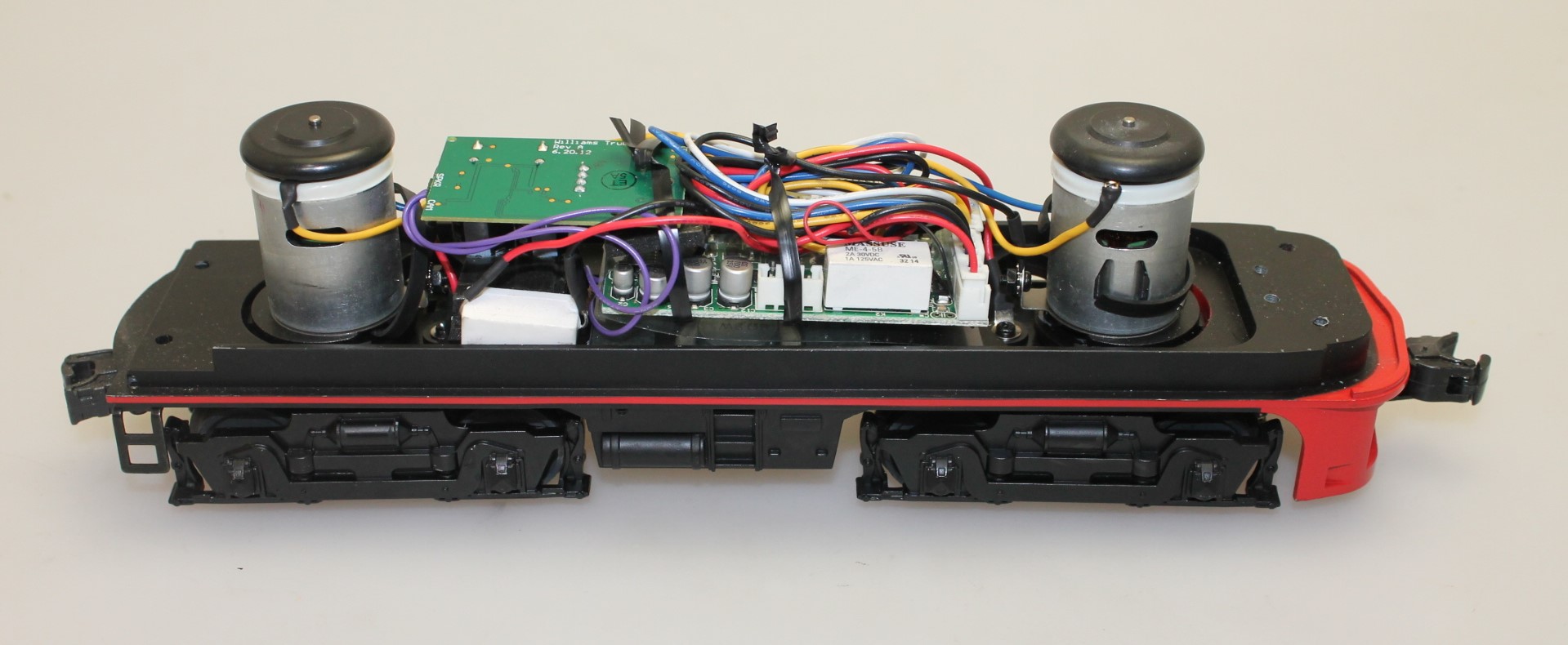 (image for) Complete Chassis - Santa Fe Red & Silver ( O Scale FA2 )